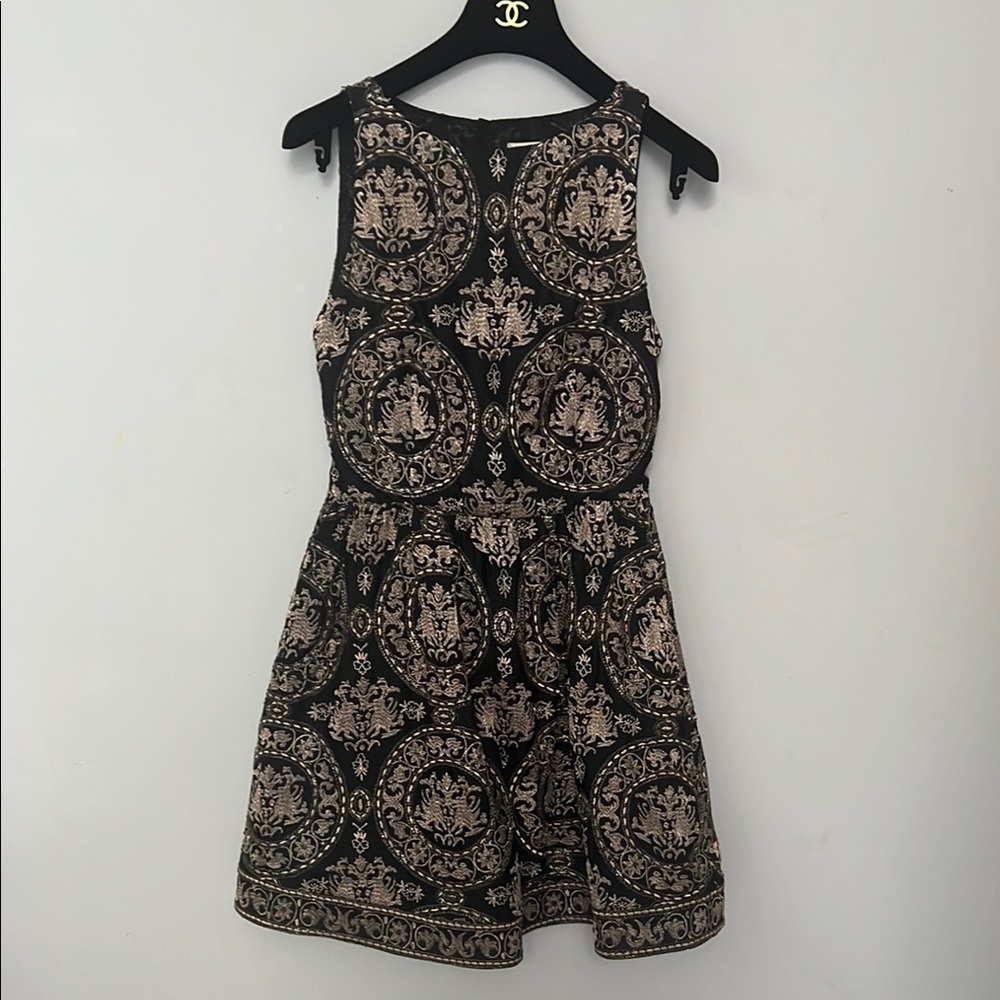 Alice + Olivia Tan Sleeveless A-Line Mini Dress